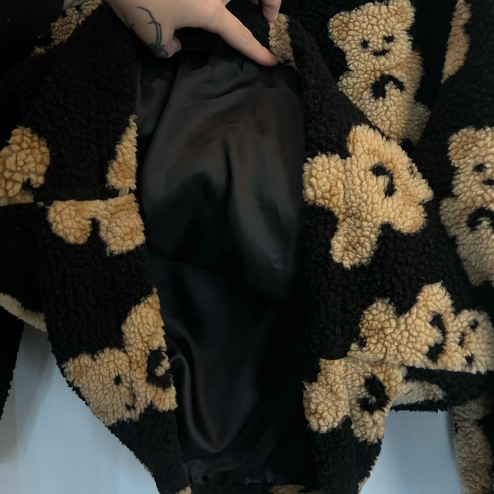 Teddy bear jacket 🧸 Size large - Picture 3 of 3